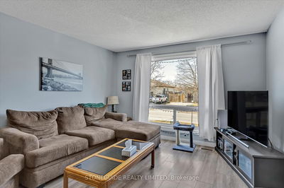 2182 Easthill Dr, Peterborough - Ashburnham image-0-4