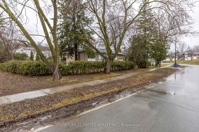 686 Corrigan Cres, Peterborough South - 5 East image-0-3