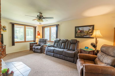 79 Invergordon Ave, Minden Hills - Minden image-0-2