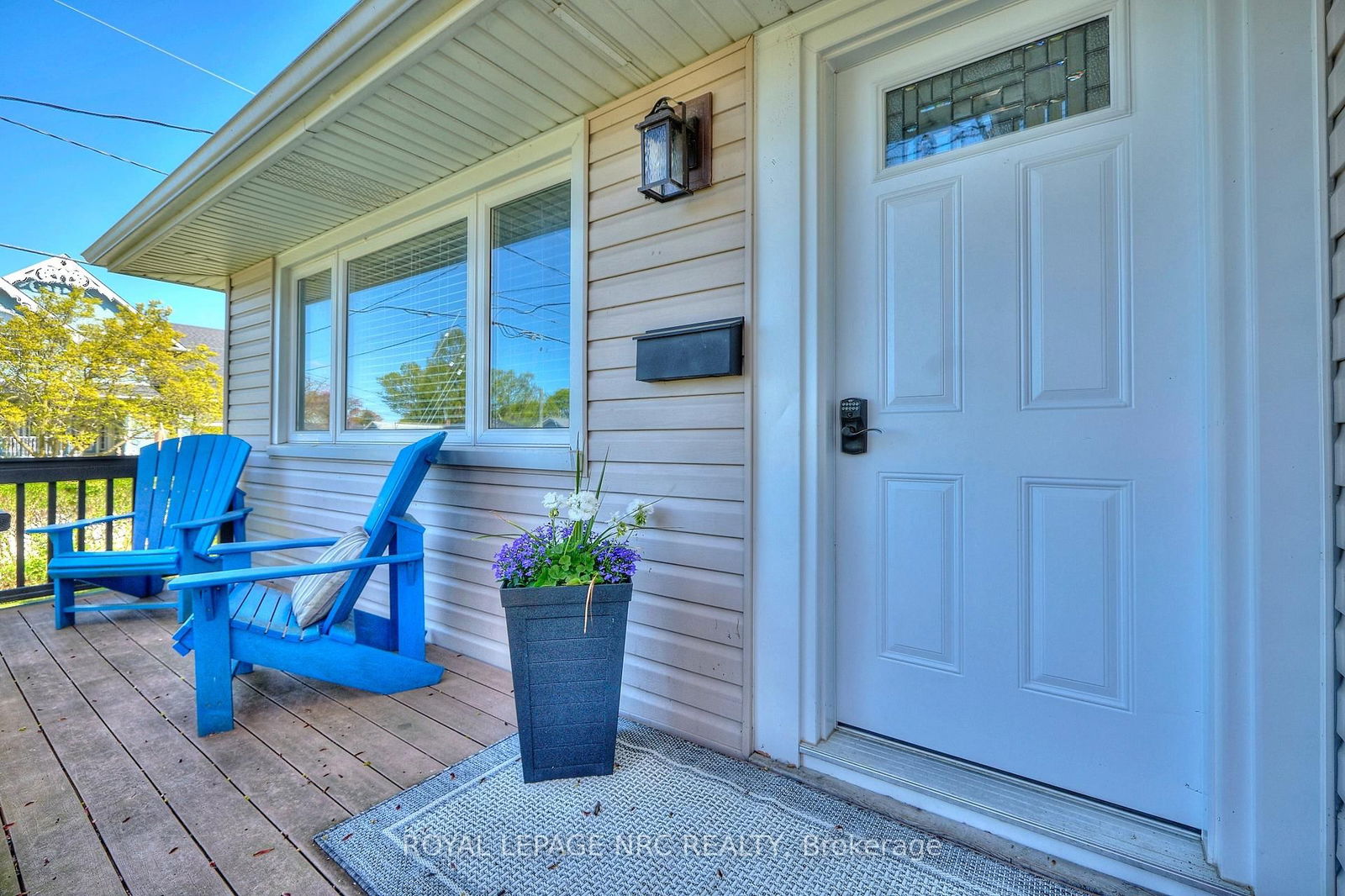 Detached House for sale at 12 CORBETT Avenue, St. Catharines, Port Dalhousie, L2N 5M5 - MLS: X12083033
