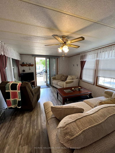 Unit 8 — 47 Sauble Falls Pkwy, South Bruce Peninsula - South Bruce Peninsula image-0-3