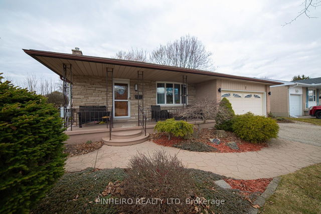7 McLarty Drive