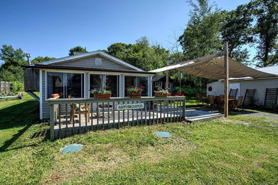 Unit C — 356 Driscoll Rd, Gananoque - The Islands