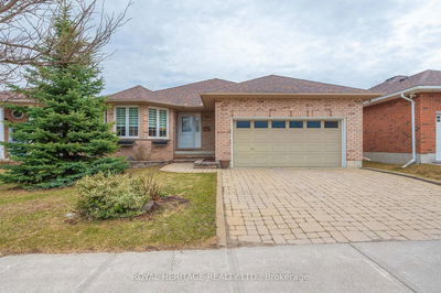1638 Ravenwood Dr, Peterborough West - 2 North