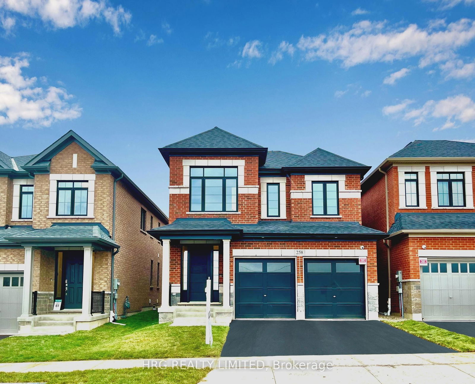 Detached House for sale at 258 Histand Trail, Kitchener, N2R 0T2 - MLS: X12083775