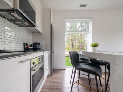 Unit 114 — 120 Carrick Tr, Gravenhurst - Muskoka (S) image-0-4