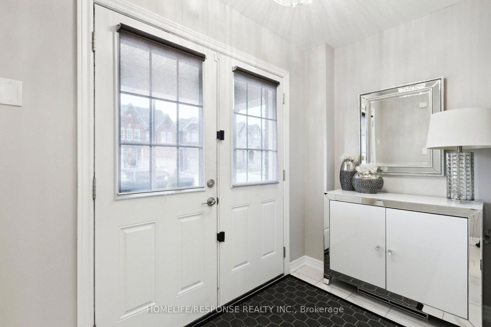 Detached House sold at 32 Weatherall Avenue, Cambridge, N3H 5L5 - MLS: X12083947
