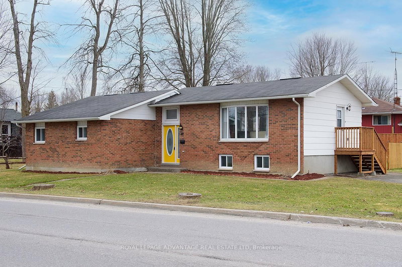 68 Drummond St W, Perth, K7H 2K4 | Image 2