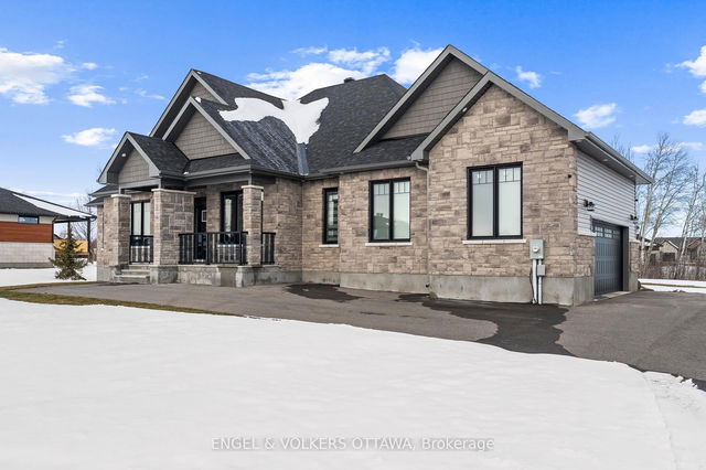 209 Summerview Terrace