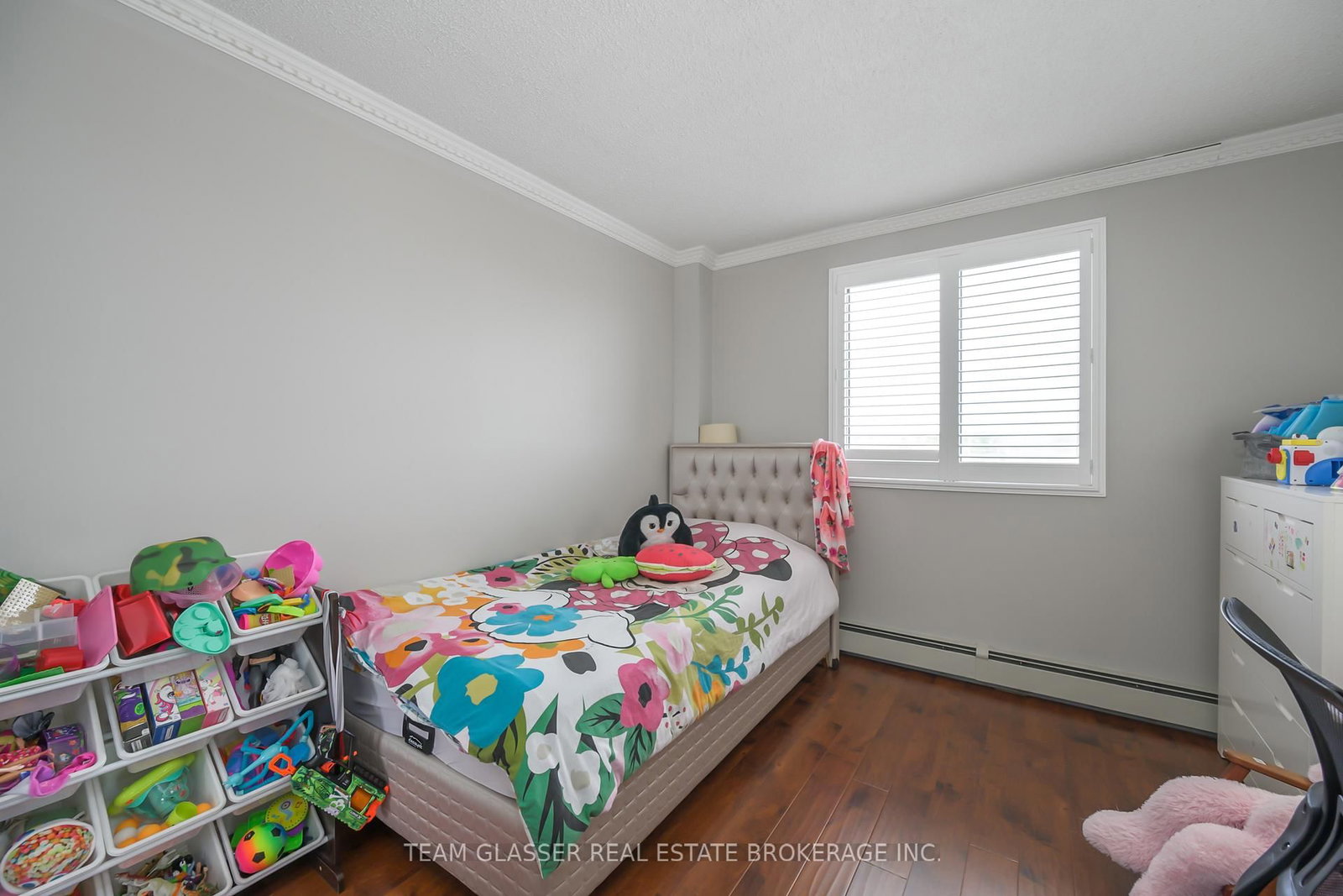Listing Image 16
