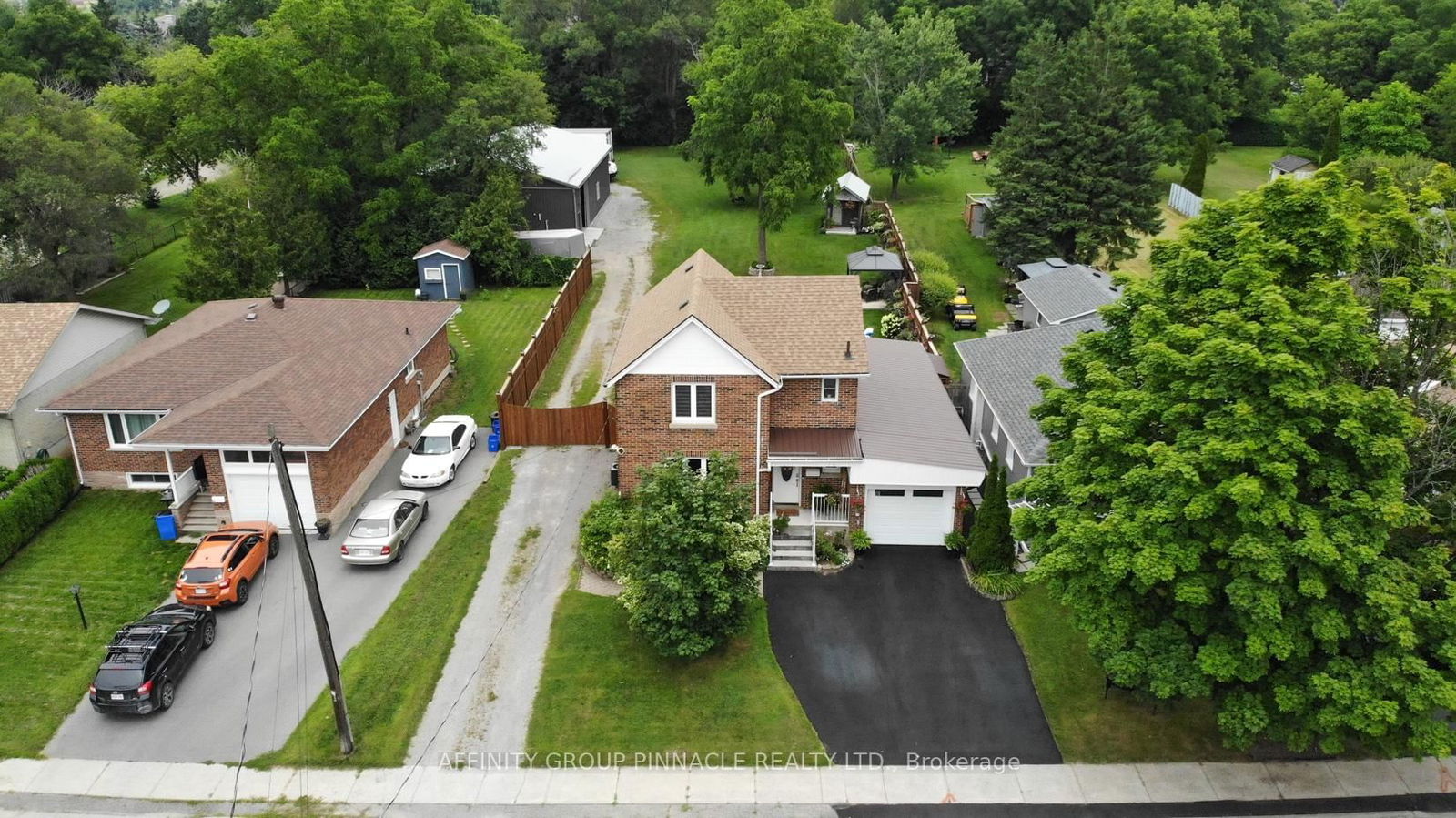Detached House for sale at 42 St David Street, Kawartha Lakes, Lindsay, K9V 1N3 - MLS: X12084444