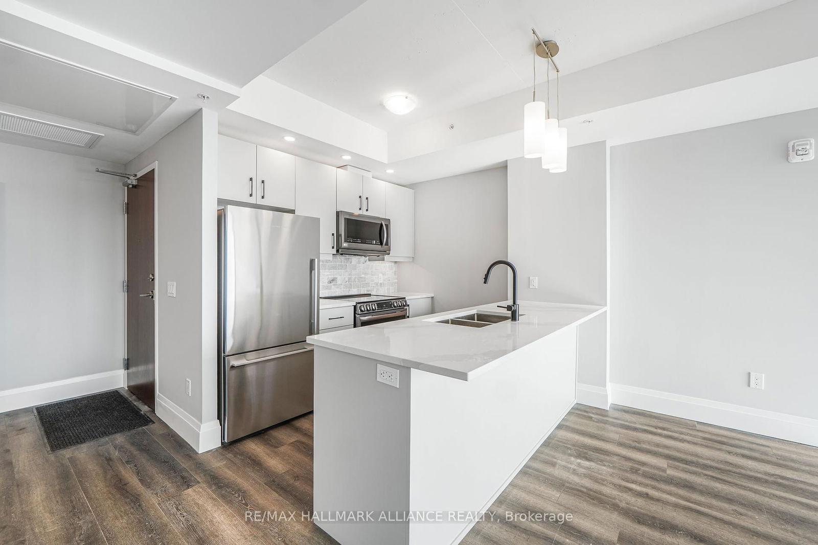 Condo for lease at 1406-108 Garment Street, Kitchener, N2G 0E2 - MLS: X12084622