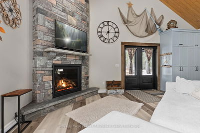 679 Boulder Rd, South River - South River image-0-2