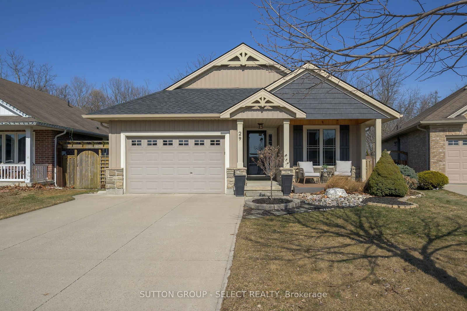 Detached House leased at 29 Ambleside Drive, St. Thomas, St. Thomas, N5P 0C2 - MLS: X12084923