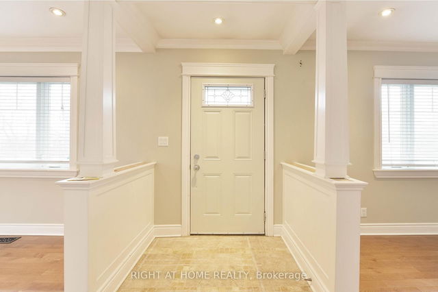 37 ROSSLAND Avenue