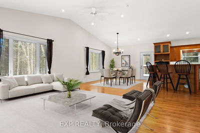 1186 Kippen Rd, White Lake - Mcnab/Braeside Twps image-0-1