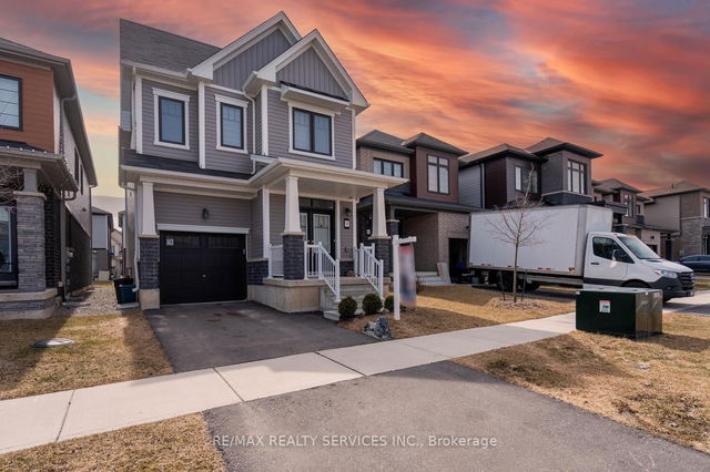 9 Gunn Avenue