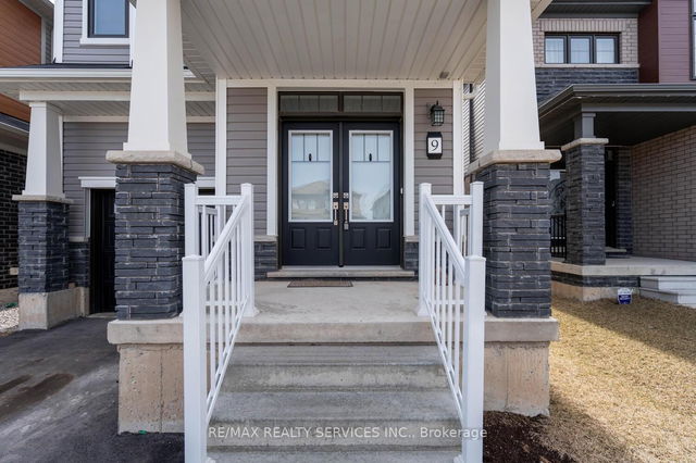 9 Gunn Avenue