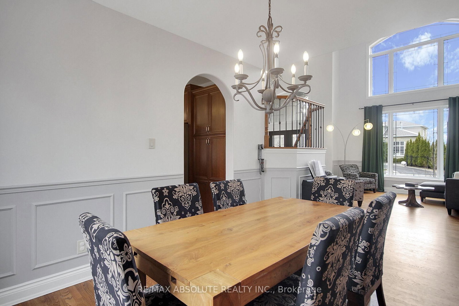 Listing Image 9