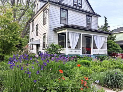 8 Queen St, Prince Edward County - Picton image-0-1