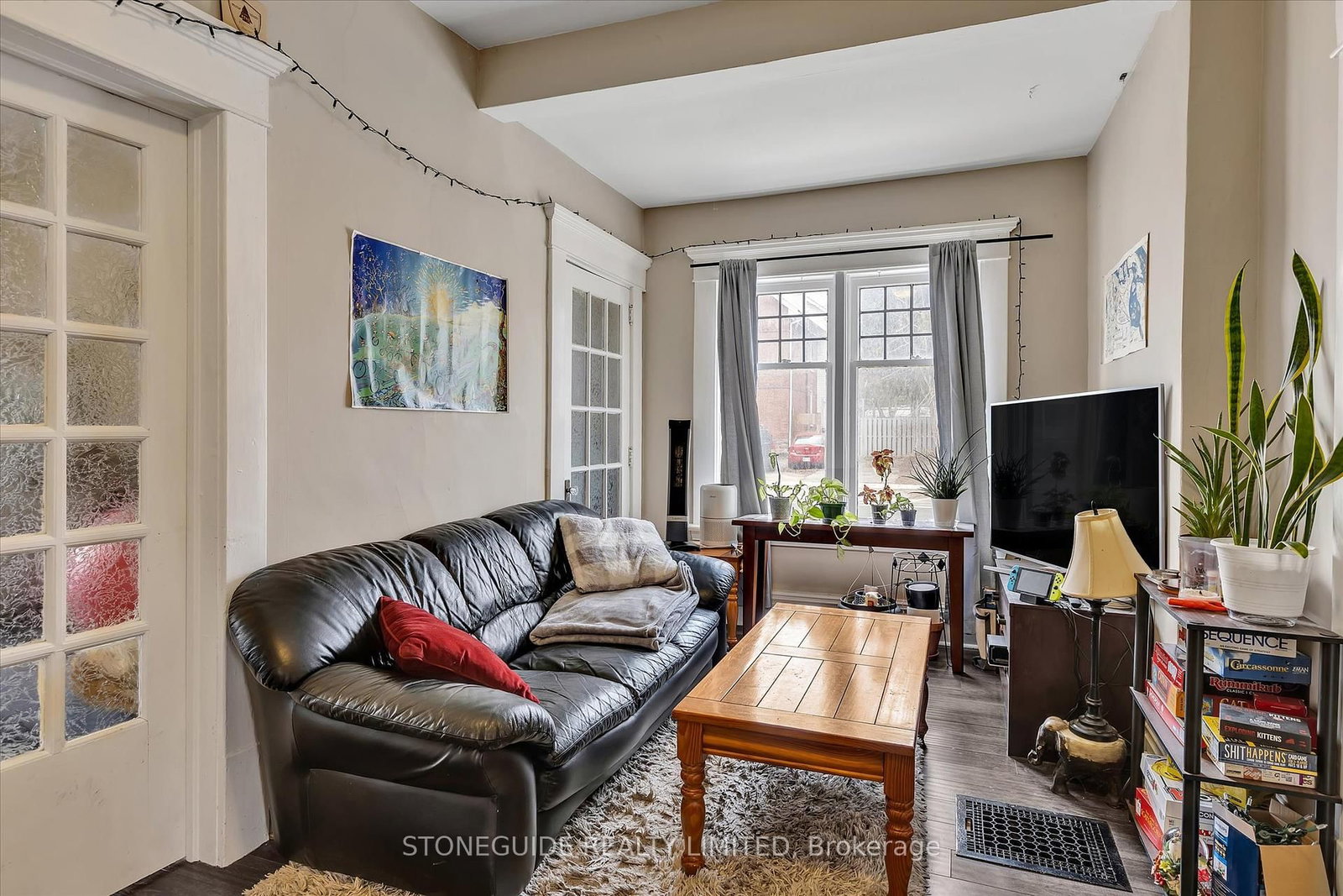 Listing Image 7