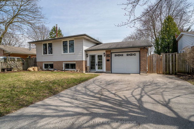 747 Grenfell Drive