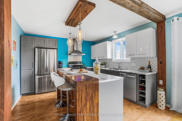 213 St-Denis Street