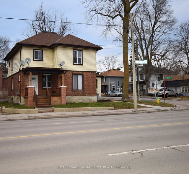 158 Dundas Street
