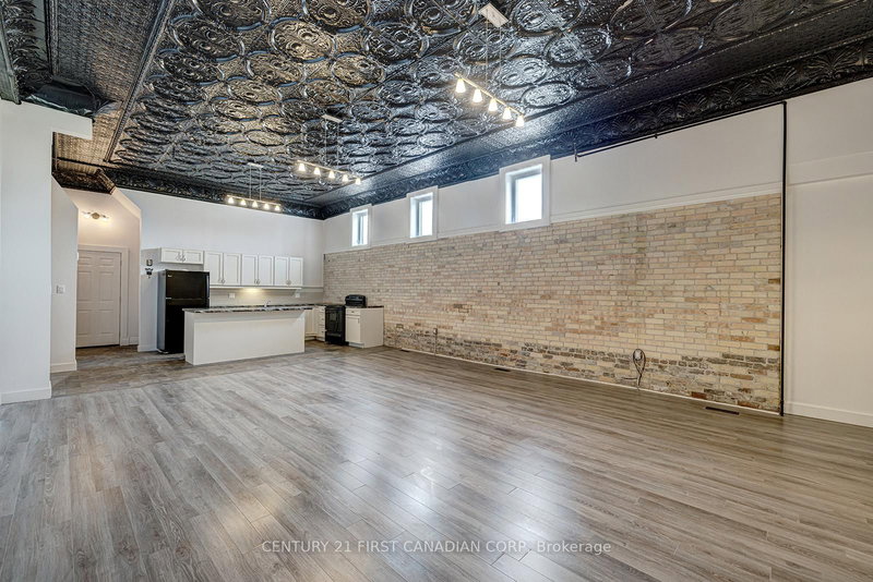 241 ROSS St, St. Thomas, N5R 3Y5 | Image 3