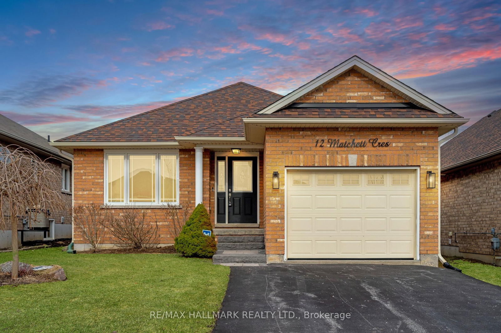 Detached House sold at 12 Matchett Crescent, Kawartha Lakes, Lindsay, K9V 0G8 - MLS: X12086135