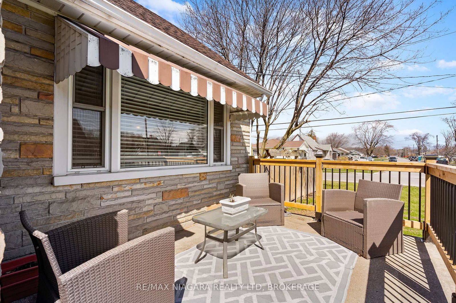 Detached House for sale at 201 Knoll Street, Port Colborne, Main Street, L3K 5B4 - MLS: X12086143