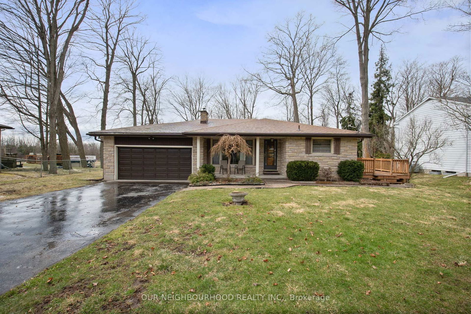 Detached House sold at 1343 Wallbridge-Loyalist Road, Belleville, Sidney Ward, K8N 4Z5 - MLS: X12086203