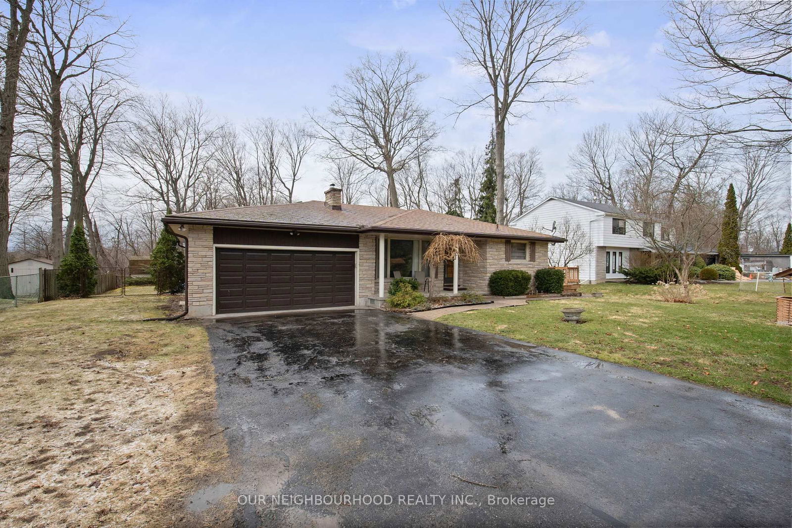 Detached House sold at 1343 Wallbridge-Loyalist Road, Belleville, Sidney Ward, K8N 4Z5 - MLS: X12086203