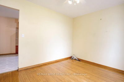 1635 Riverside Dr, Windsor - Windsor image-0-4