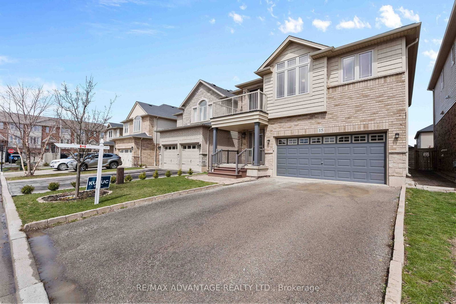 Detached House for sale at 15 Norbrook Drive, Hamilton, Stoney Creek, L8E 0G6 - MLS: X12086585