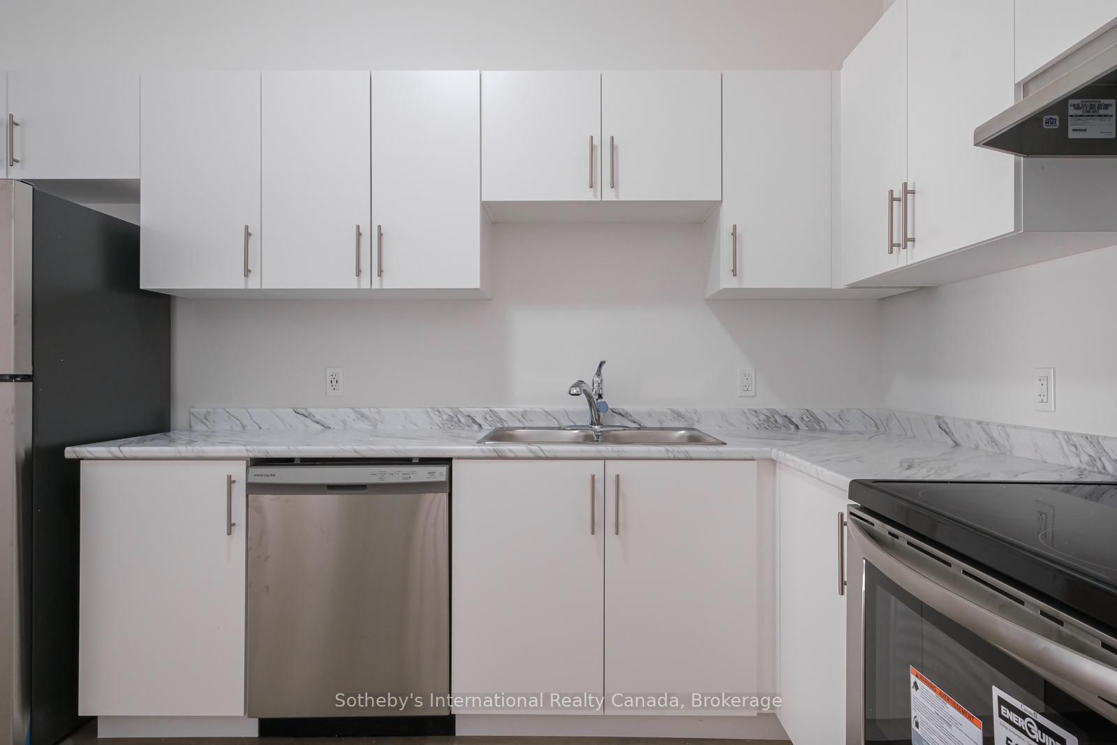 Townhouse leased at 7-550 GREY Street, Brantford, Ontario, N3S 0C4 - MLS: X12086653