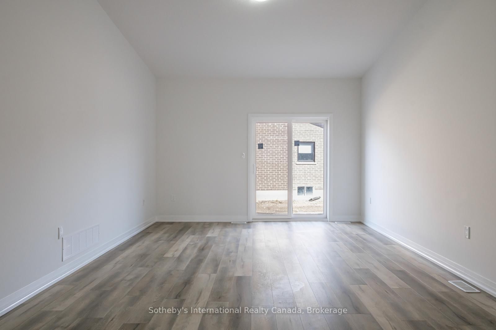 Townhouse leased at 7-550 GREY Street, Brantford, Ontario, N3S 0C4 - MLS: X12086653