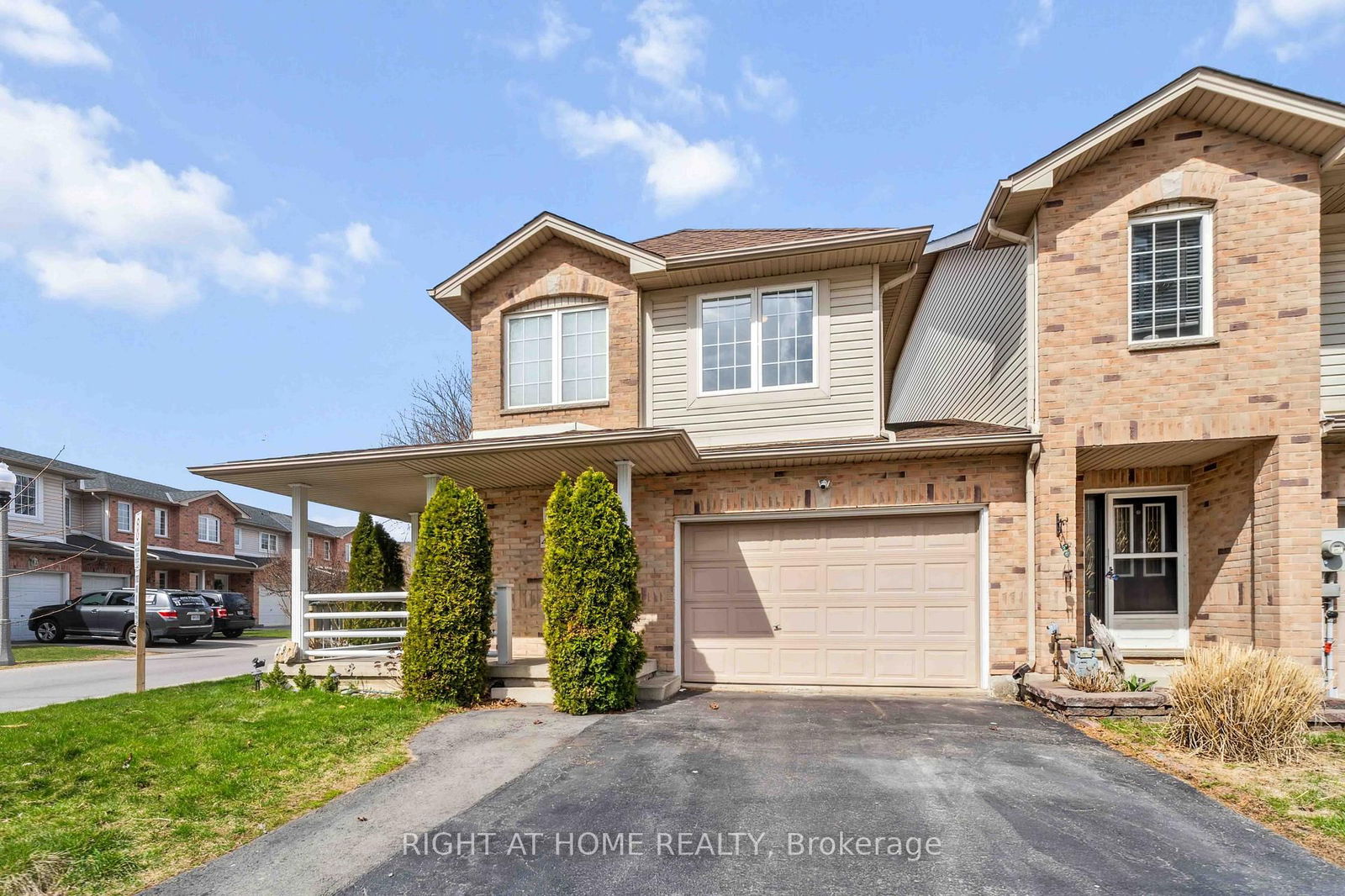 Townhouse for sale at 487 Green Road, Hamilton, Lakeshore, L8E 6A3 - MLS: X12086738