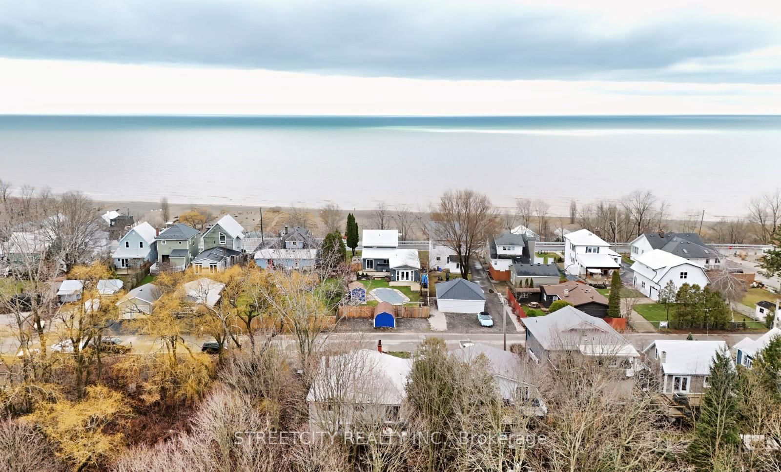 Detached House for sale at 417 Tower Heights Drive, Central Elgin, Port Stanley, N5L 1G3 - MLS: X12086766