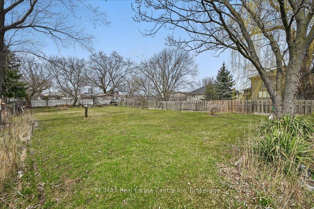 Detached House sold at 267 Margaret Avenue, Hamilton, Stoney Creek, L8E 2J1 - MLS: X12086925