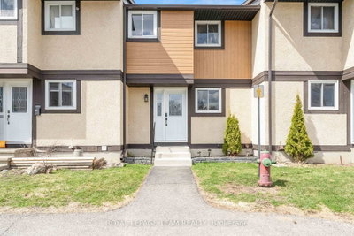 Townhouse sold at 66-3344 Uplands Drive, Ottawa, Ontario, K1V 9R9 - Hunt Club - MLS: X12087265