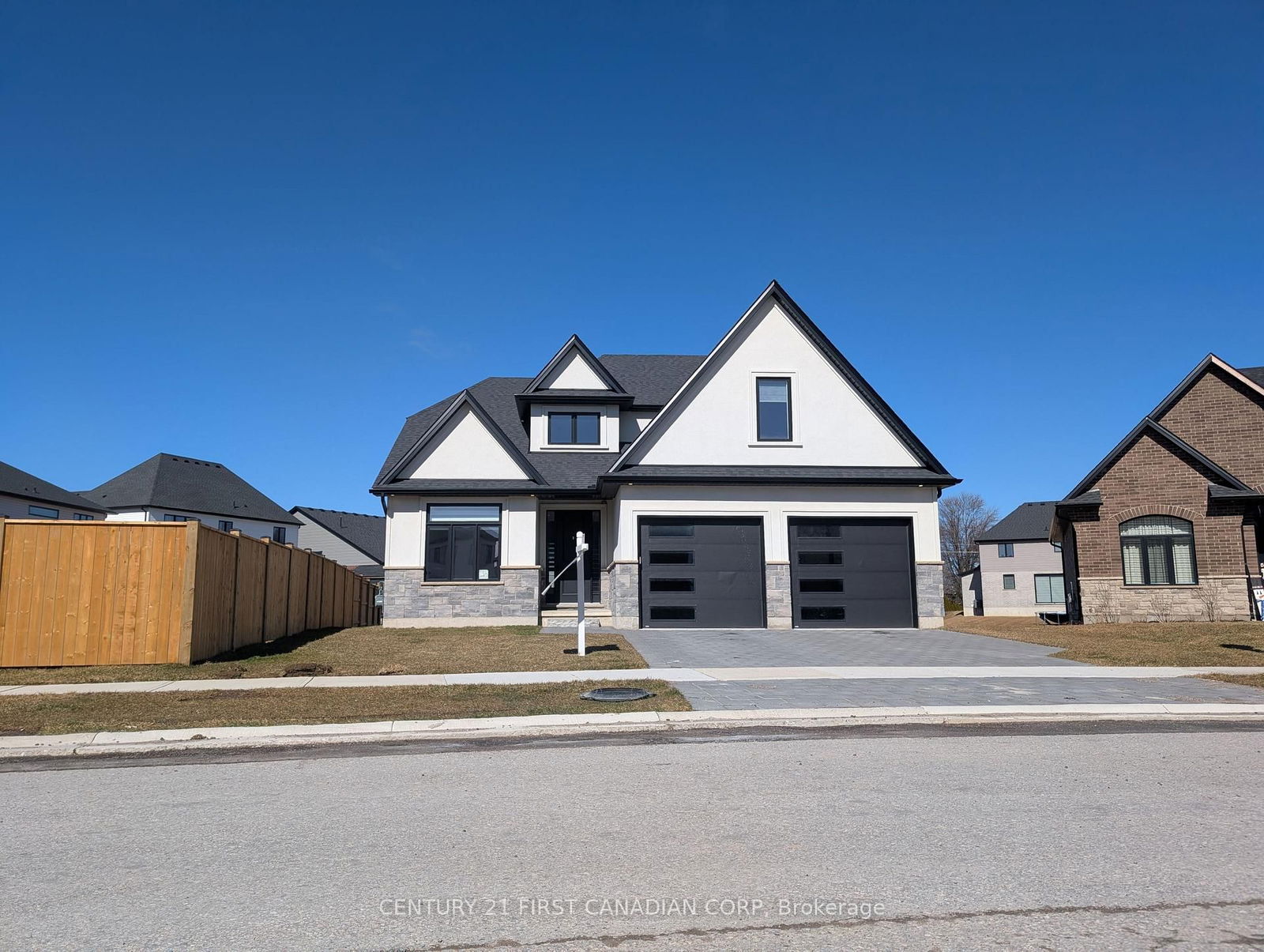 Detached House sold at 135 Aspen Circle, Thames Centre, Rural Thames Centre, N0M 2P0 - MLS: X12087753