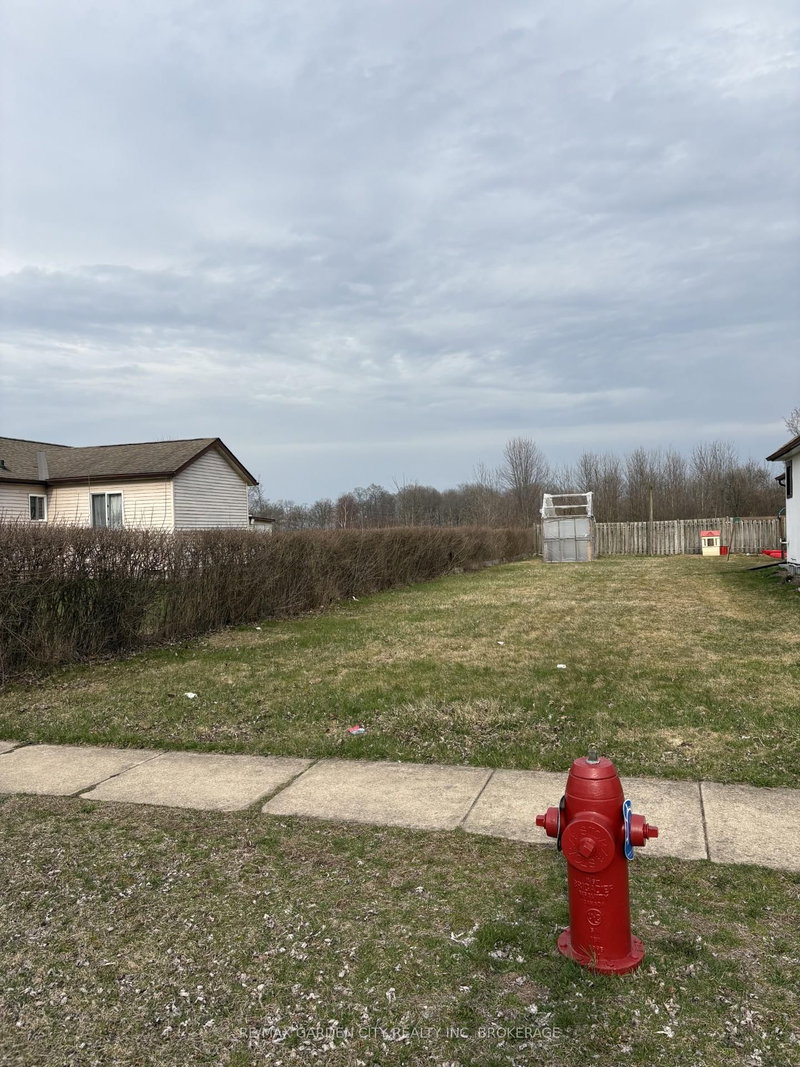 111 Wellington St, Port Colborne, L3K 2K1 | Image 2