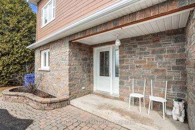 1552 Bay Rd, Champlain - Champlain Twp image-0-2