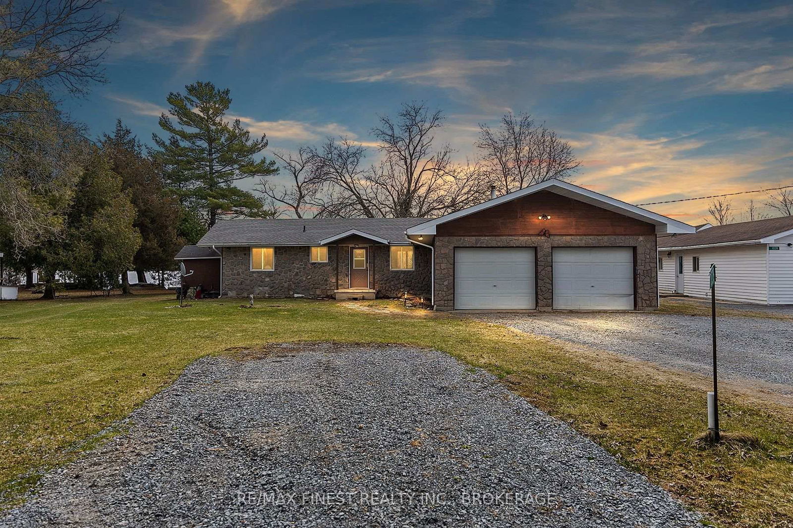 Detached House sold at 1028 Poppy Lane, Sydenham, Frontenac South, K0H 2T0 - MLS: X12088191