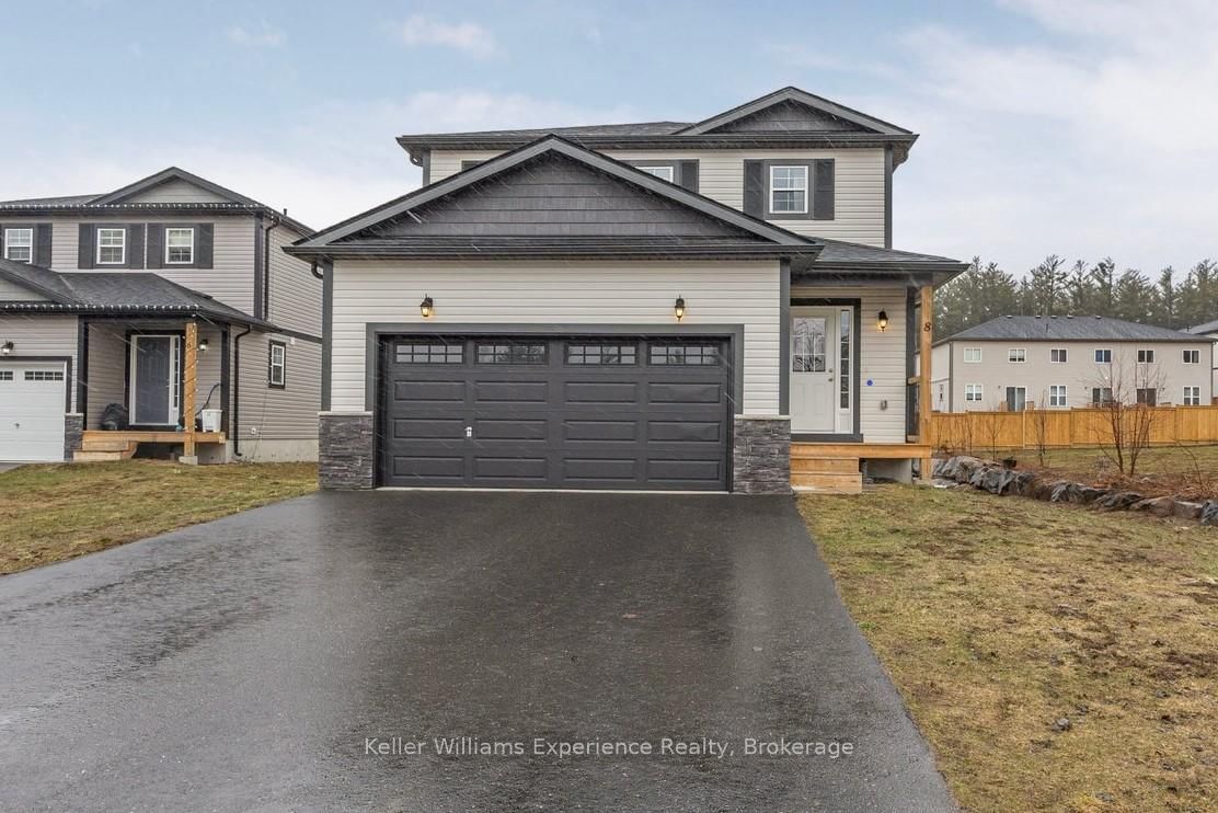 Detached House for sale at 8 Quinn Forest Drive, Bracebridge, Macaulay, P1L 0C8 - MLS: X12088287