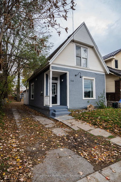 710 Adelaide St, London - East G