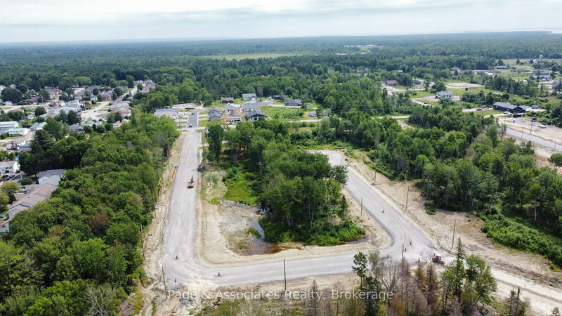 45 Brianne Crt, West Nipissing, P2B 0C6 | Image 2