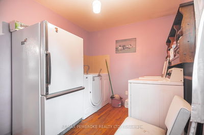 3091 Micksburg Rd, Pembroke - Laurentian Valley image-0-4