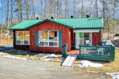 29 Clear Lake Crt, Hastings - Lake Ward image-0-2
